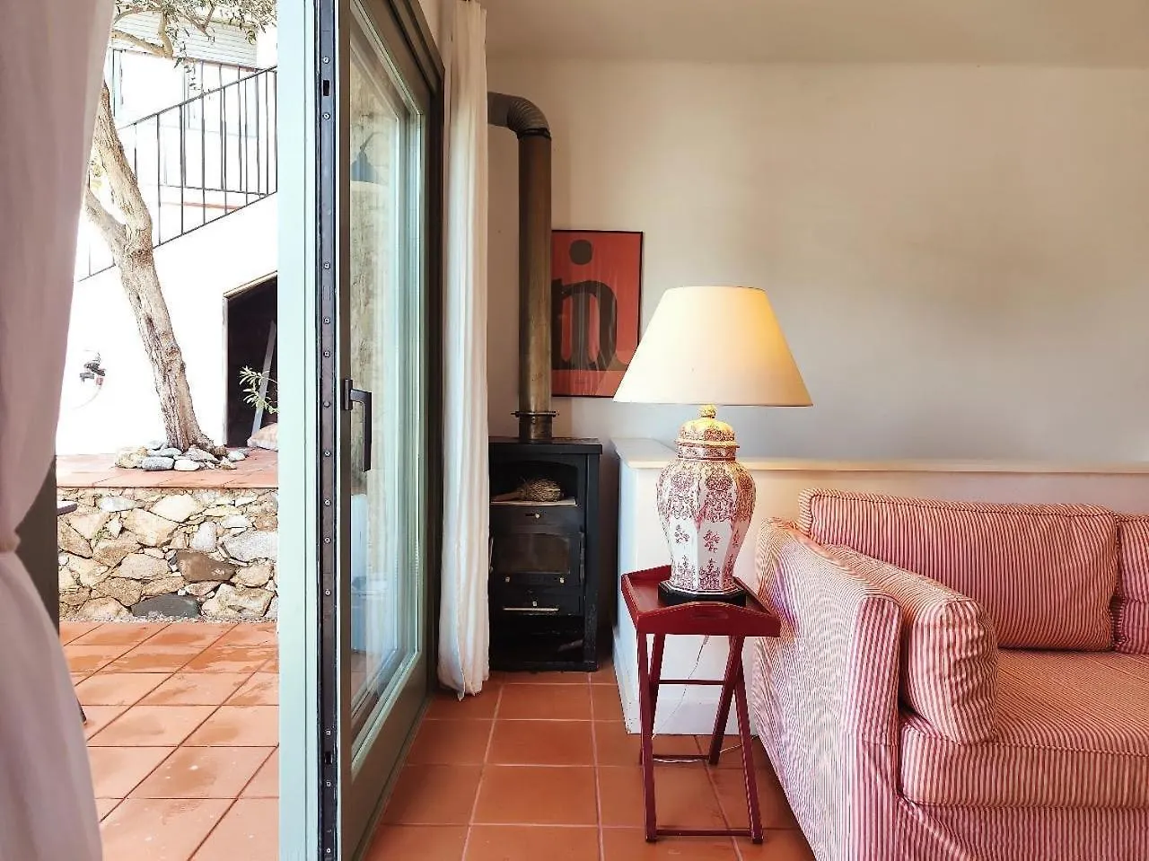 Apartament T2 - Sunny Duplex With Garden 50M From Beach Tamariu