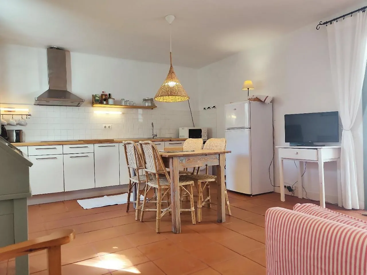 Apartament T2 - Sunny Duplex With Garden 50M From Beach Tamariu
